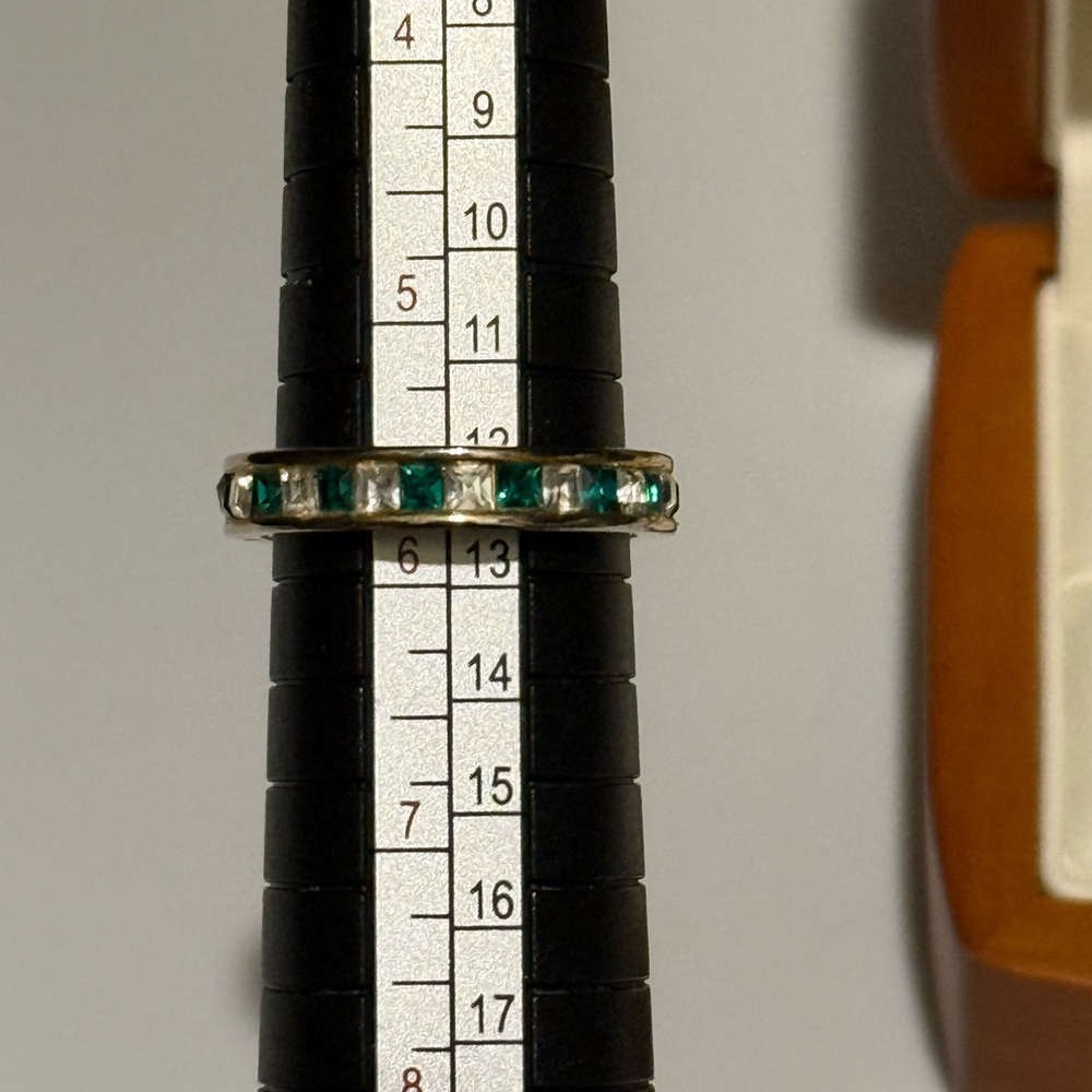 Elegant Silver and Green Stone Eternity Band - Picture 3 of 3